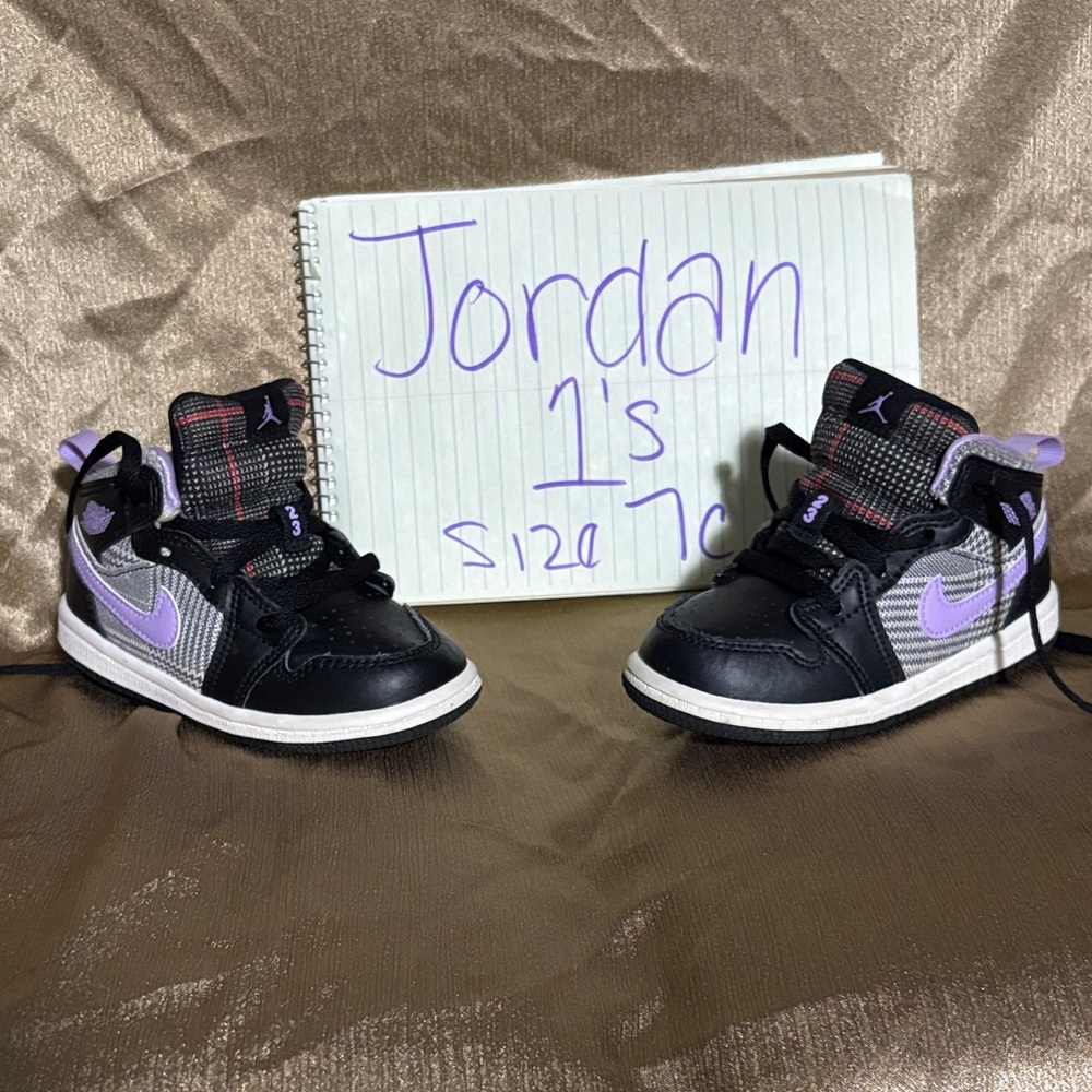Jordan Kids' Black and Lavender Sneakers
